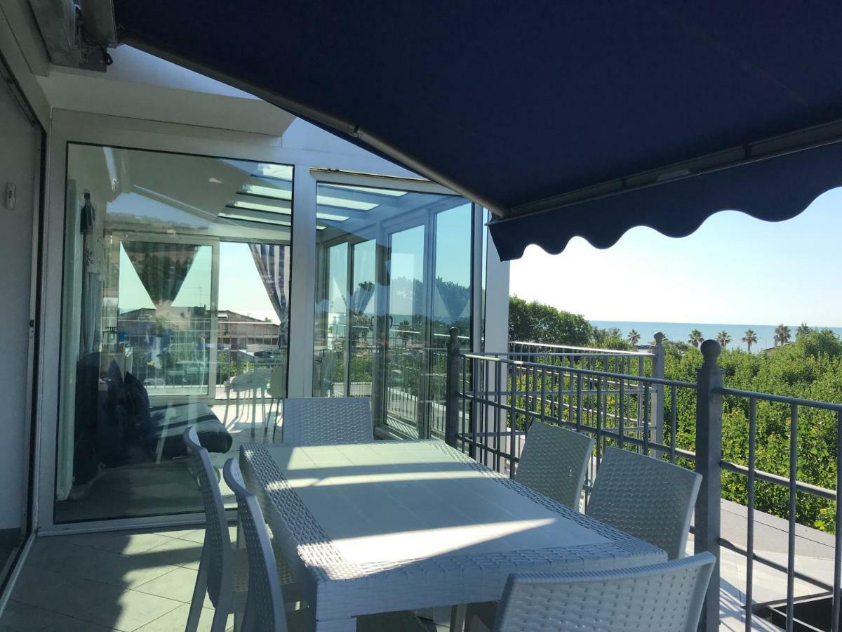 Apartmán Attico Sul Mare Fermo Exteriér fotografie